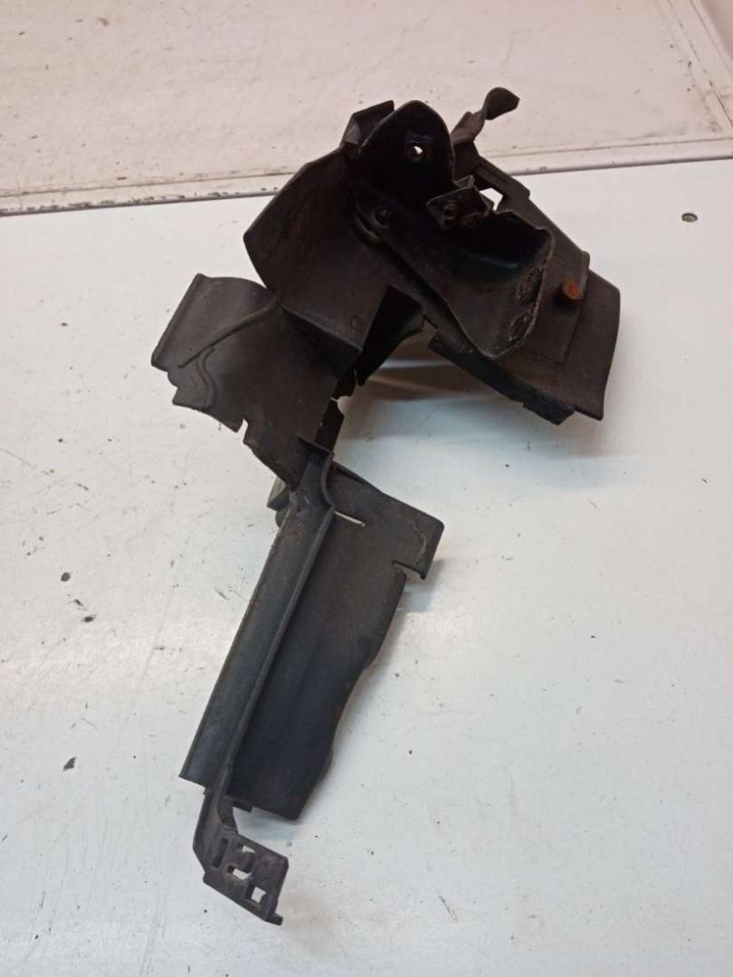 кронштейн (крепление) Mercedes-Benz S W221 5 поколение (2005-2009) 2006, 3.0 л., дизель, АКПП - фото №1