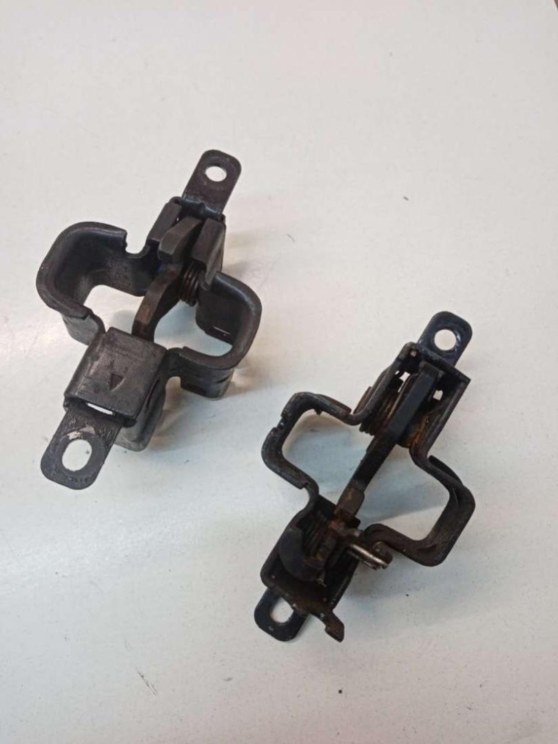 замок капота Mercedes-Benz S W221 5 поколение (2005-2009) 2006, 3.0 л., дизель, АКПП, A2218800160, A2218870025 - фото №1