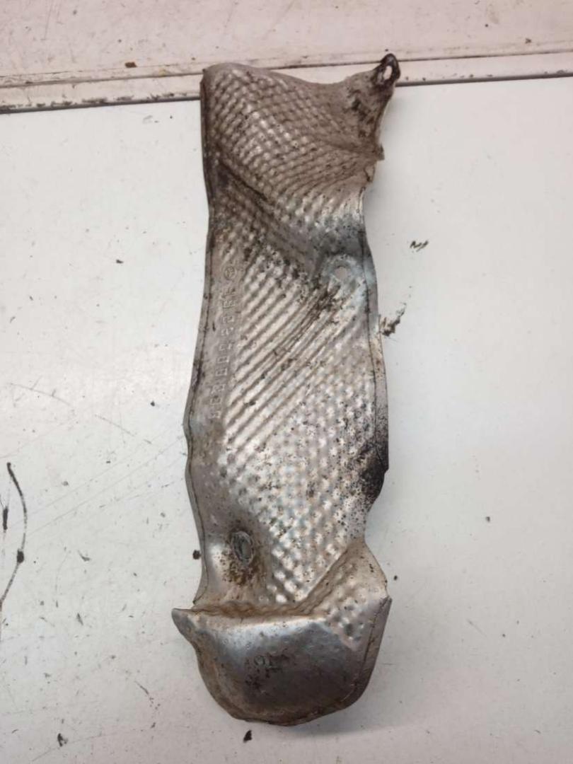 тепловой экран глушителя Mercedes-Benz S W221 5 поколение (2005-2009) 2006, 3.0 л., дизель, АКПП, 3386008Q09 - фото №1