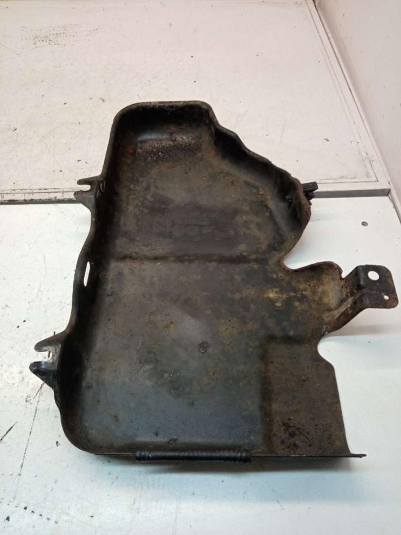 защита топливного бака Peugeot 807 1 поколение 2006, 2.0 л., RHM (DW10ATED4), дизель, АКПП, минивэн, 9830010600 - фото №1