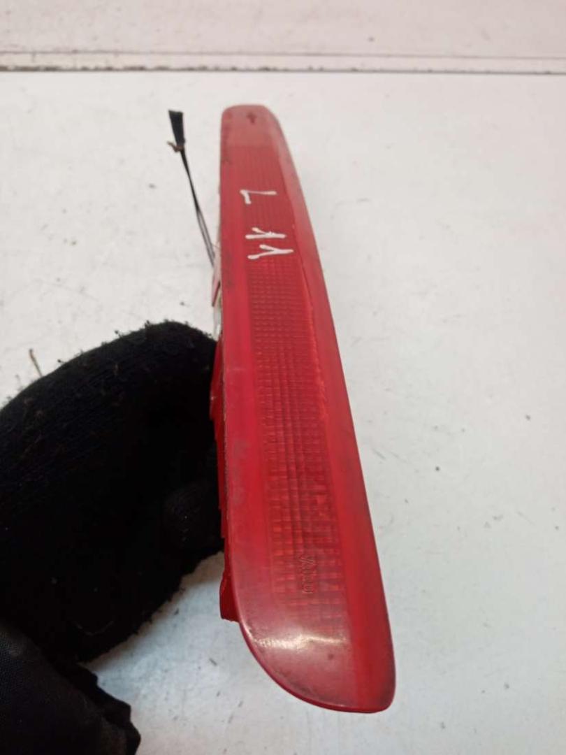 дополнительный стоп-сигнал Renault Laguna 2 поколение 2004, 1.8 л., бензин, МКПП, хетчбэк 5 дв., 8200002496 - фото №1