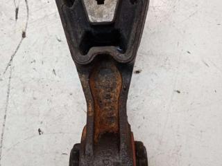 подушка крепления двигателя Peugeot 406 1 поколение 1998, 1.8 л., LFY, бензин, МКПП, седан, 96318754