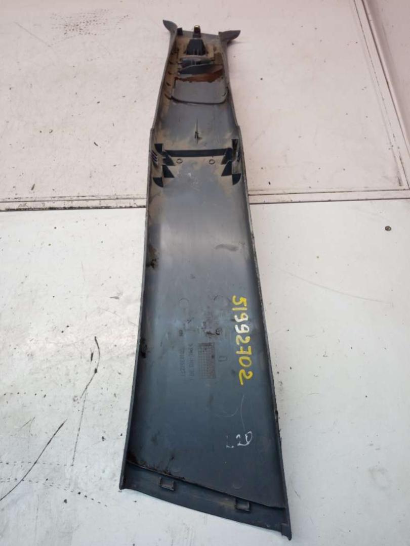 обшивка стойки Peugeot 406 1 поколение 1998, 1.8 л., LFY, бензин, МКПП, седан, 9616351277 - фото №1