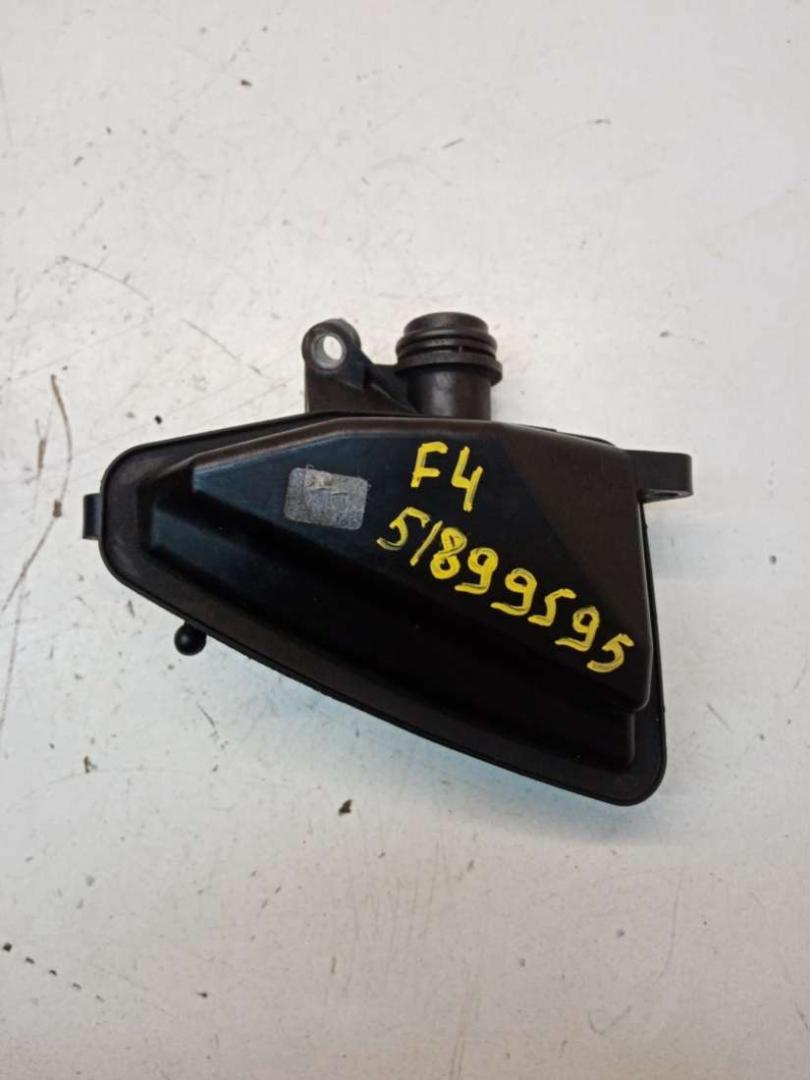 вакуумный ресивер Mercedes-Benz S W221 5 поколение (2005-2009) 2006, 3.0 л., дизель, АКПП, A6421400087 - фото №1