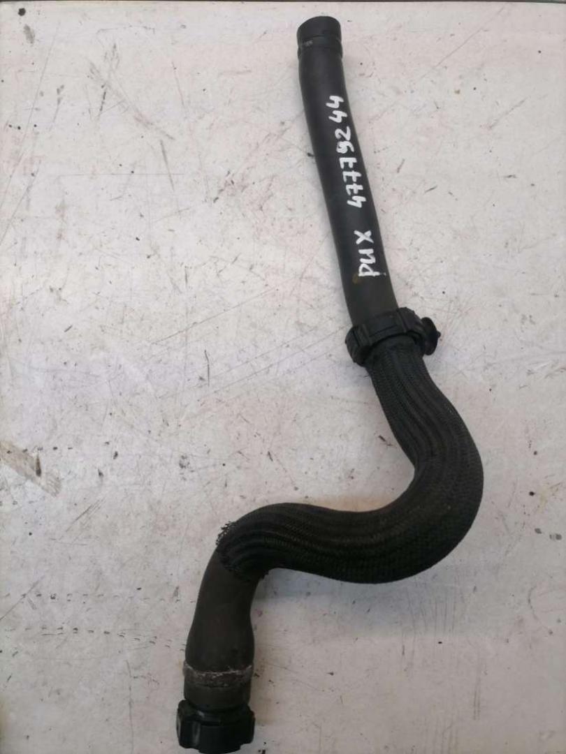 патрубок отопителя (печки) Peugeot 307 1 поколение 2001, 1.6 л., HDi, дизель - фото №1