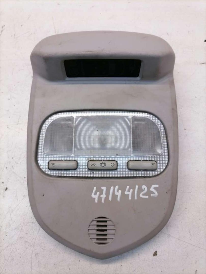 фонарь салона (плафон) Peugeot 308 T7 2008, 1.4 л., EP3, бензин, МКПП, 9664522280, 9681370177 - фото №1