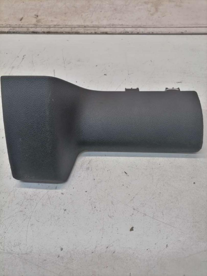 пластик Peugeot 308 T7 2010, 1.6 л., EP6, бензин, МКПП, синий, хетчбэк 5 дв., 200387, 4416041 - фото №1