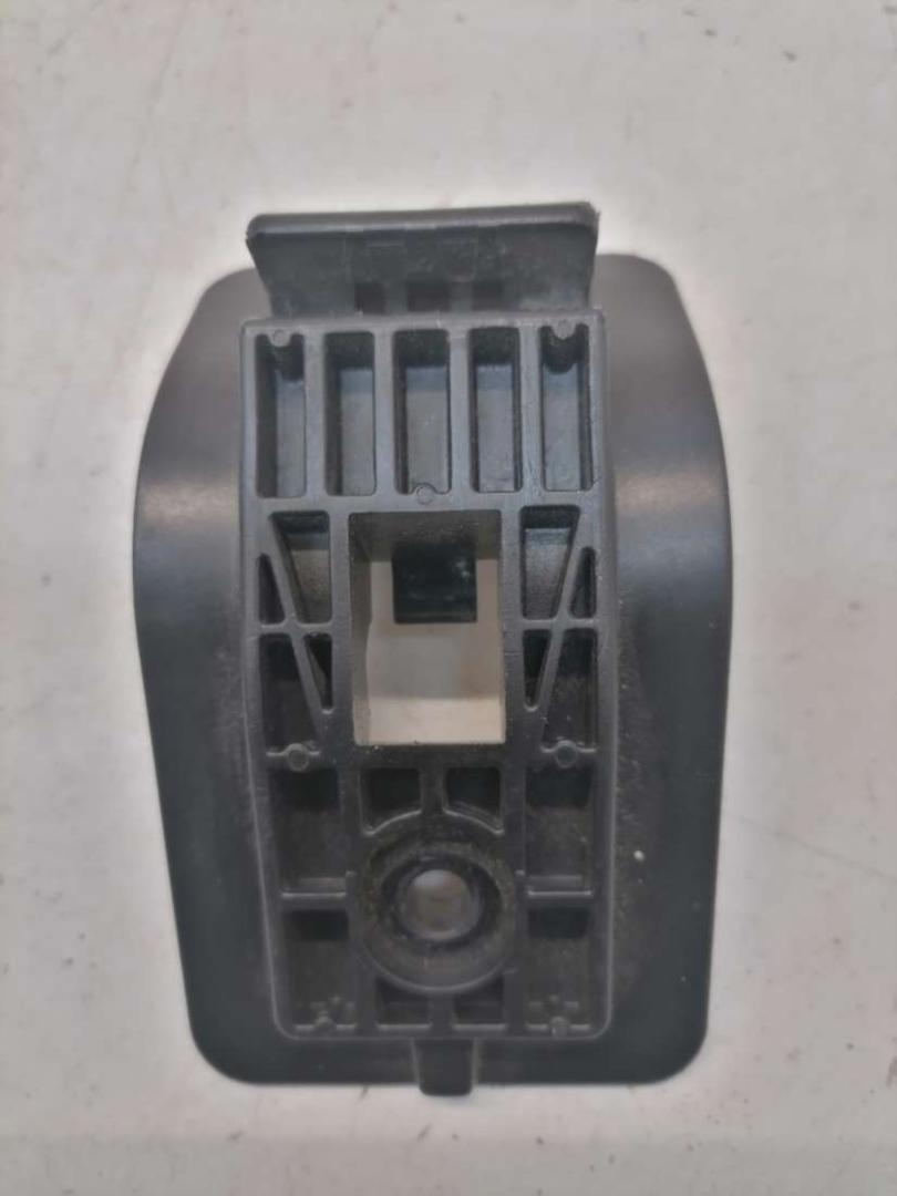 кронштейн (крепление) Peugeot 308 T7 2010, 1.6 л., EP6, бензин, МКПП, синий, хетчбэк 5 дв. - фото №1