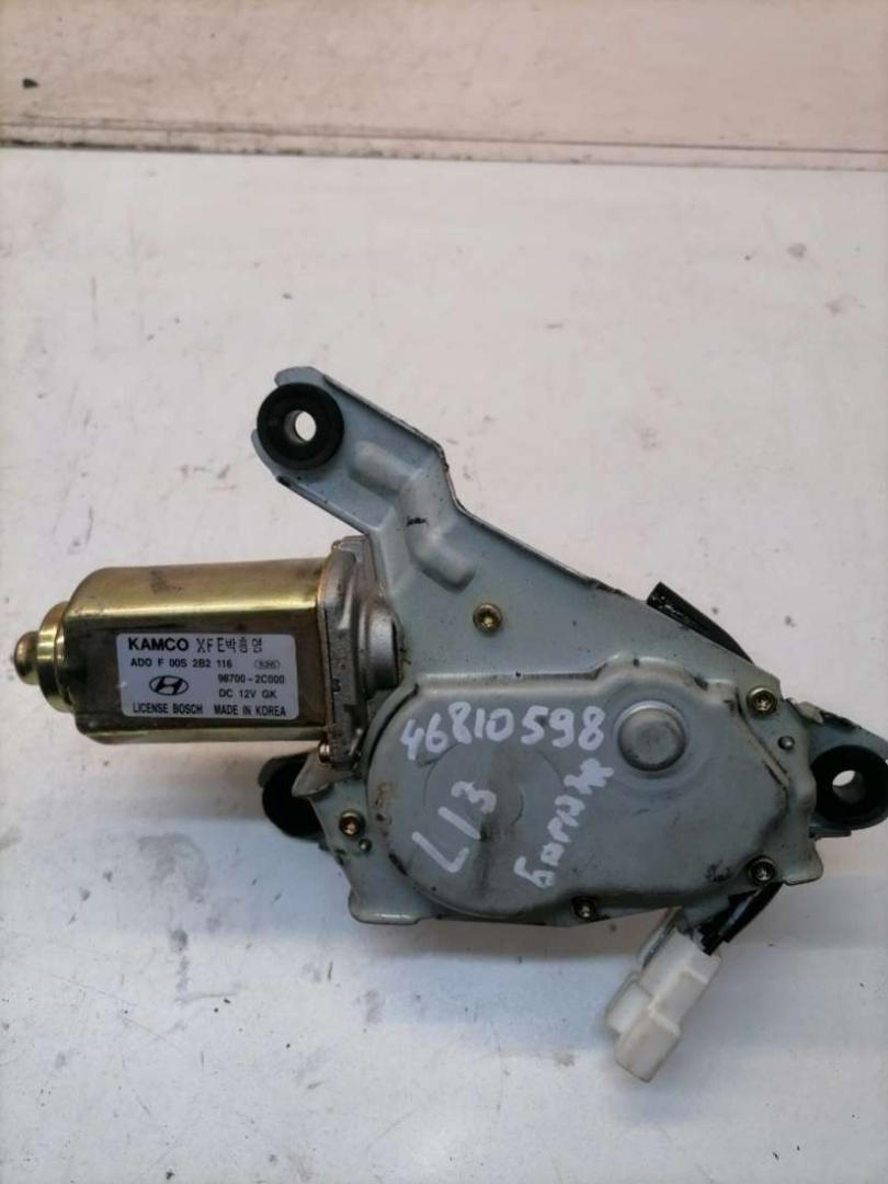 моторчик заднего стеклоочистителя (дворника) Hyundai Coupe GK 2002, 2.0 л., бензин, МКПП, купе, ADOF00S2B2116, 987002C000 - фото №1