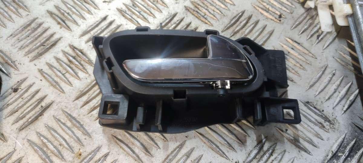 ручка внутренняя задняя правая Peugeot 308 T7 2010, 1.6 л., EP6, бензин, МКПП, синий, хетчбэк 5 дв. - фото №1