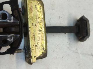 ограничитель открывания двери Chrysler Grand Voyager 4 поколение 2004, 2.5 л., дизель, МКПП, минивэн