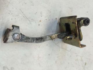 ограничитель открывания двери Peugeot 406 1 поколение [рестайлинг] 2000, 2.0 л., дизель, МКПП, седан