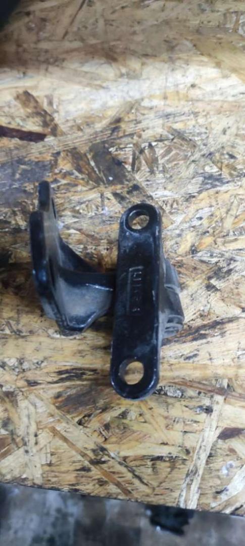 петля двери Smart Forfour 1 поколение 2005, 1.5 л., дизель, МКПП - фото №1