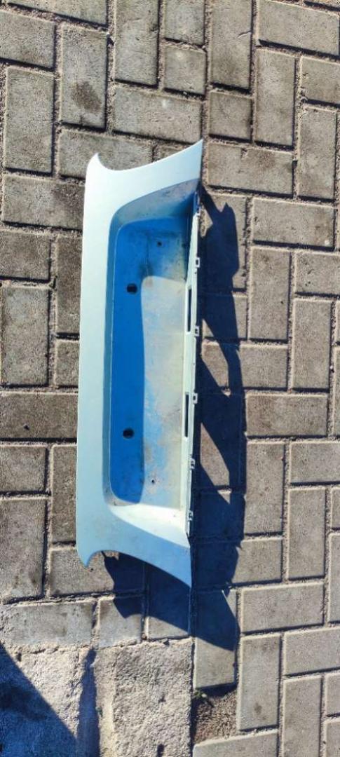 бленда Nissan Almera N16 2002, 1.5 л., бензин, МКПП, седан - фото №1