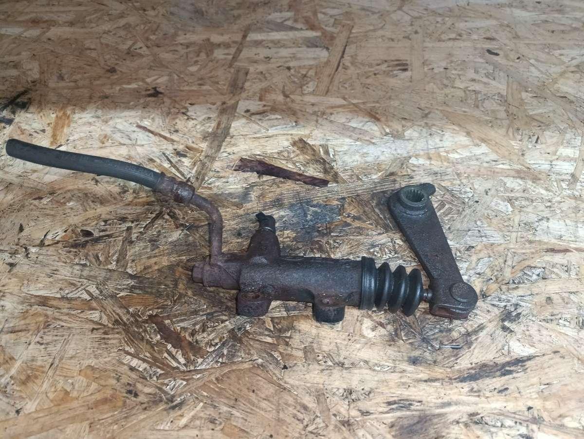 цилиндр сцепления рабочий Hyundai Coupe GK 2002, 2.0 л., бензин, МКПП, купе - фото №1