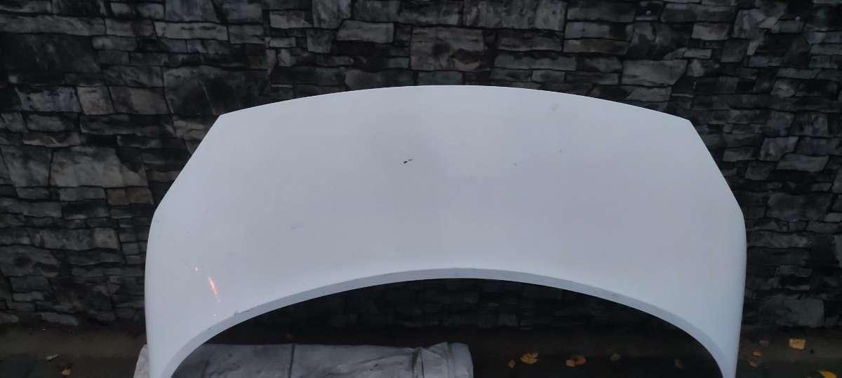 капот Renault Scenic 2 поколение 2004 - фото №1