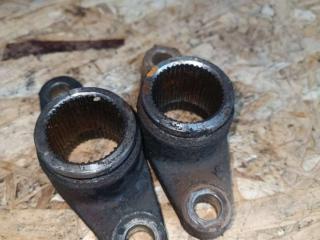 кронштейн крепления торсиона Hyundai Terracan 1 поколение [рестайлинг] 2004, 2.9 л., дизель, МКПП, внедорожник 5 дв.