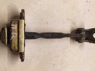 ограничитель открывания двери Nissan Almera N16 2002, 1.5 л., бензин, МКПП, седан