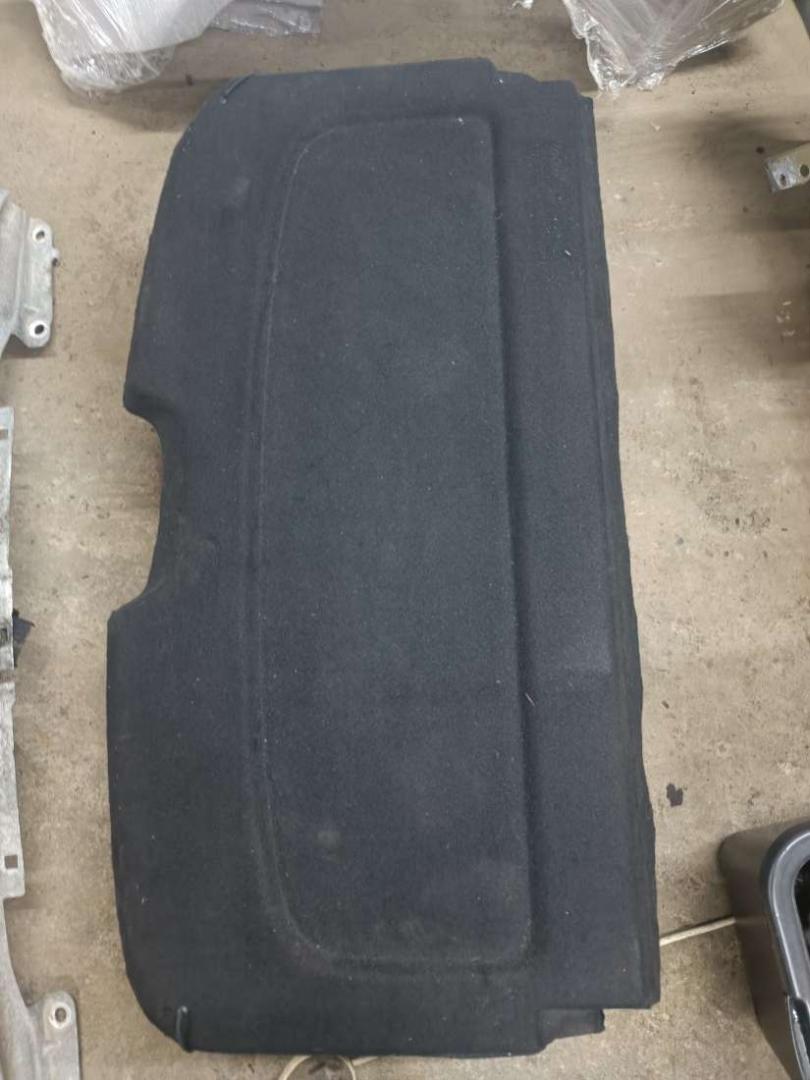 полка багажника Peugeot 308 T7 2010, 1.6 л., EP6, бензин, МКПП, синий, хетчбэк 5 дв. - фото №1