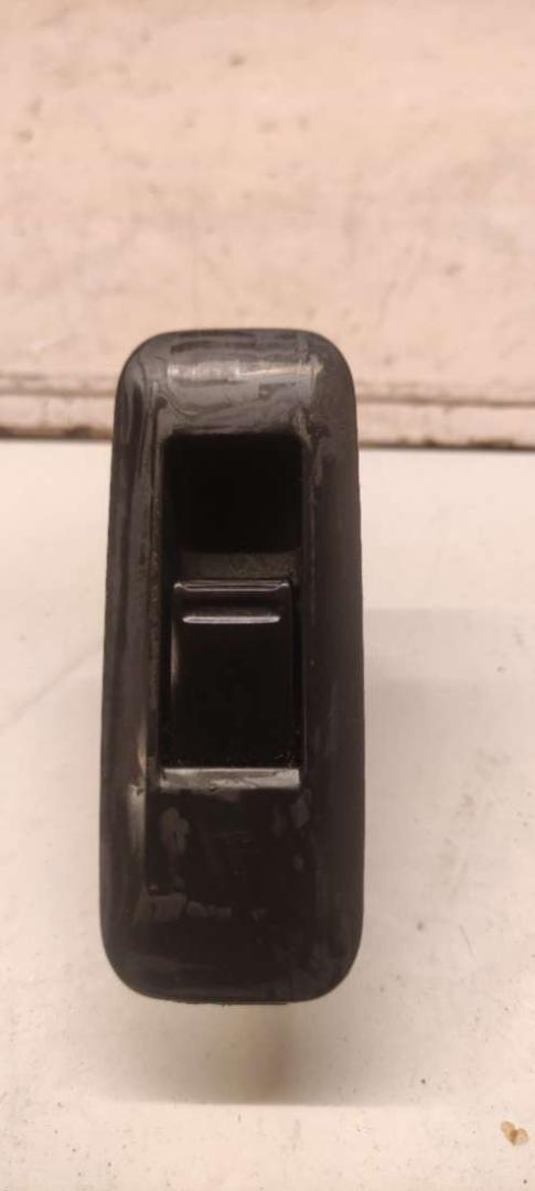 кнопка стеклоподъемника двери задней левой Nissan Primera P12 2005, 1.9 л., дизель, МКПП, черный, универсал, 25411AV600 - фото №1