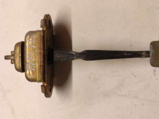 ограничитель открывания двери Nissan Primera P12 2005, 1.9 л., дизель, МКПП, черный, универсал