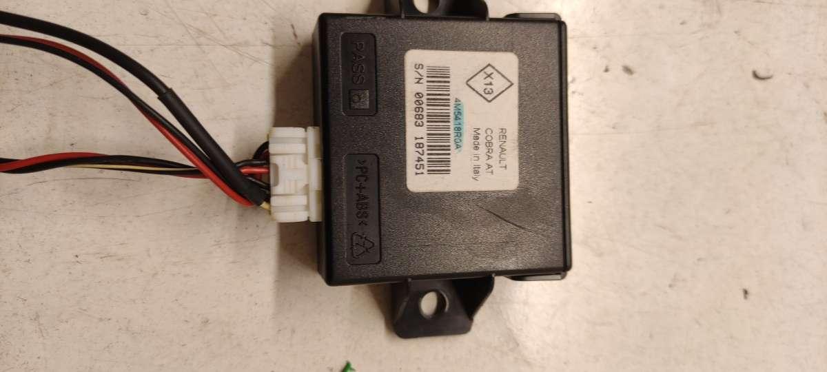 блок управления сигнализацией Renault Laguna 3 поколение 2009, 2.0 л., дизель, МКПП, хетчбэк 5 дв., 4M5418R0A - фото №1