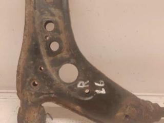 рычаг передний правый Volkswagen Polo 4 поколение 2002, 1.2 л., бензин, МКПП