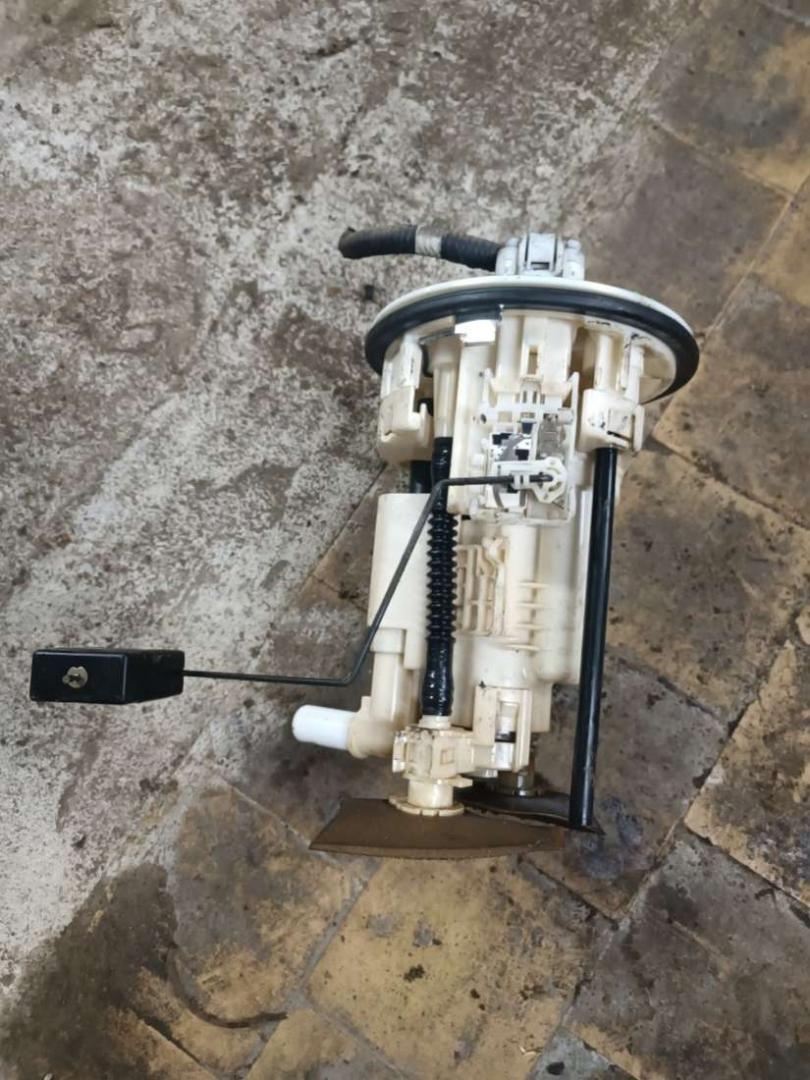 насос топливный Lexus IS 2 поколение (XE20) 2007, 2.2 л., дизель, МКПП, 77020-53060, 101962-0670 - фото №1