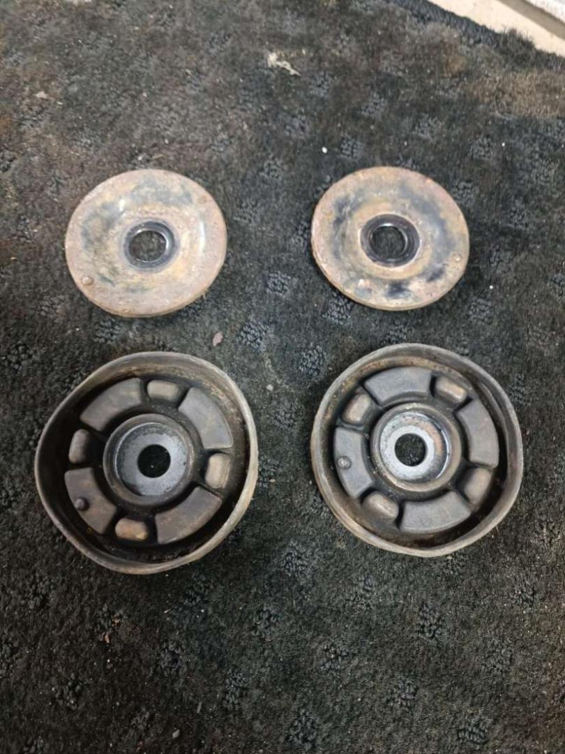 кронштейн редуктора Lexus IS 2 поколение (XE20) 2007, 2.2 л., дизель, МКПП - фото №1