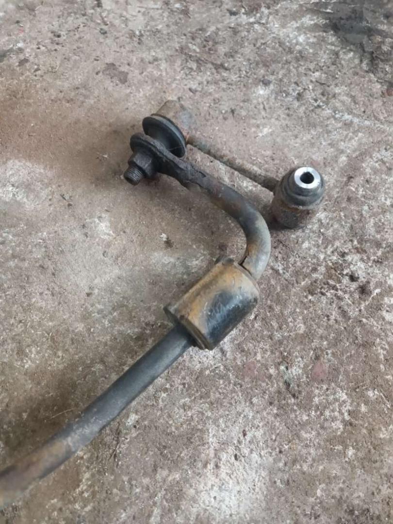 стабилизатор подвески задний Lexus IS 2 поколение (XE20) 2007, 2.2 л., дизель, МКПП - фото №1