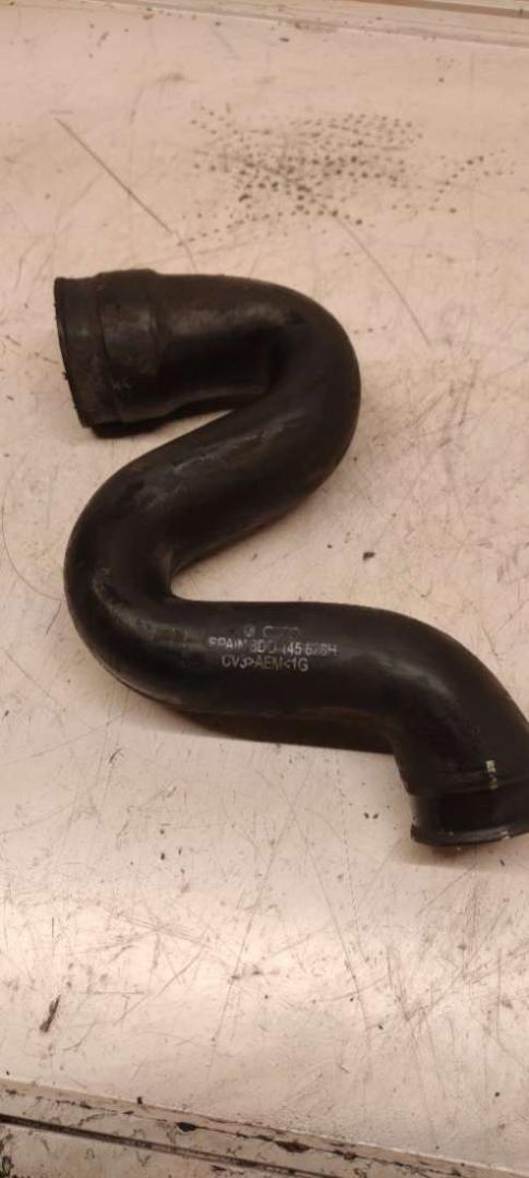 патрубок интеркулера Volkswagen Passat B5 2001, 1.9 л., TDi, дизель, МКПП, 8D0145828 - фото №1