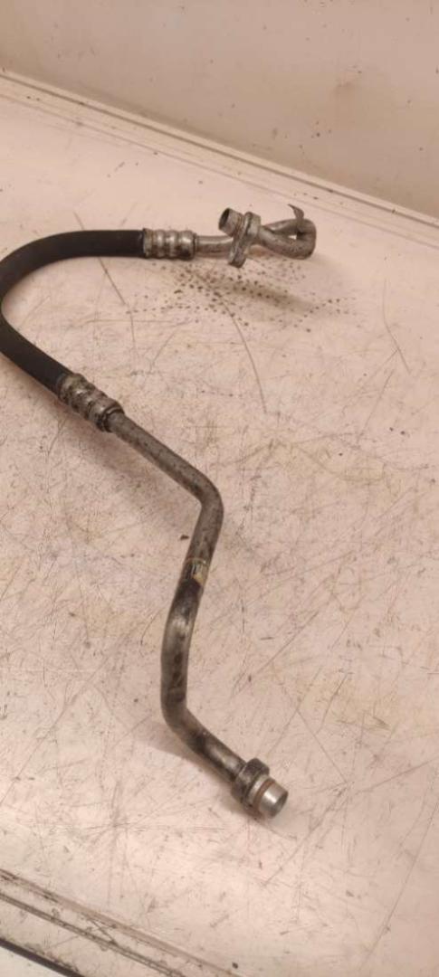 трубка кондиционера Renault Laguna 3 поколение 2009, 2.0 л., дизель, МКПП, хетчбэк 5 дв. - фото №1