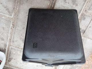 крышка блока предохранителей Renault Laguna 3 поколение 2009, 2.0 л., дизель, МКПП, хетчбэк 5 дв., 243820001R