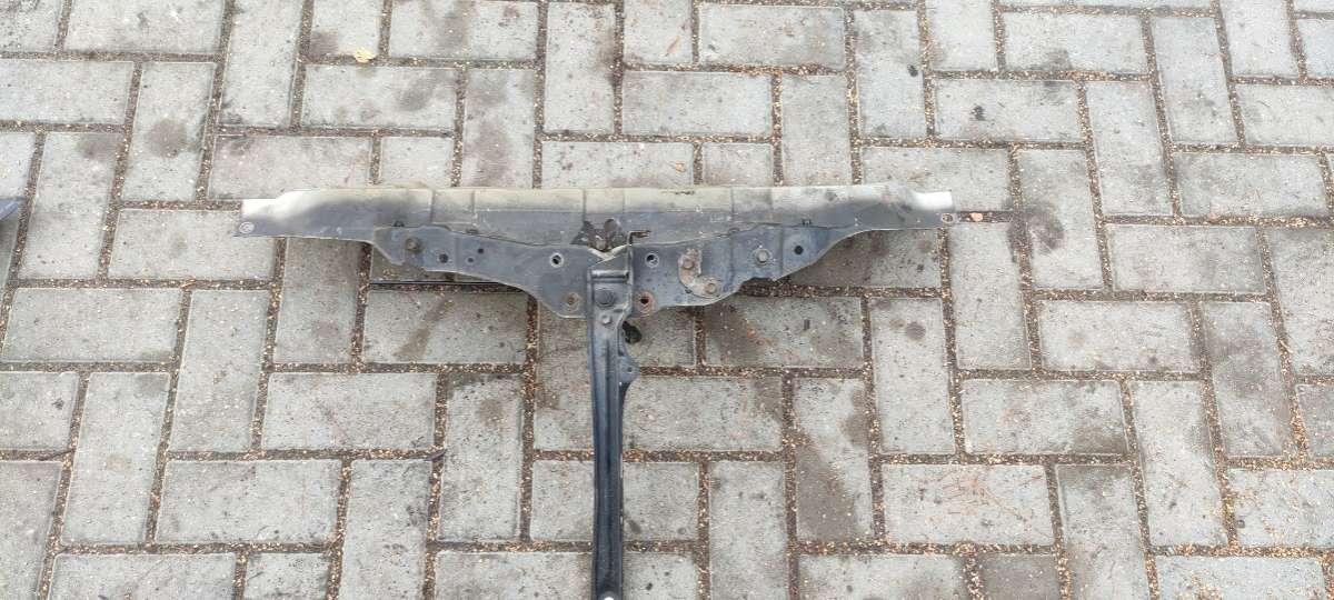 передняя панель крепления облицовки (телевизор) Lexus IS 2 поколение (XE20) 2007, 2.2 л., дизель, МКПП - фото №1