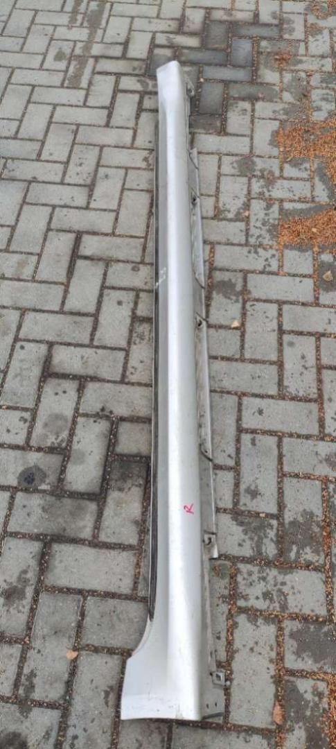 накладка на порог Lexus IS 2 поколение (XE20) 2007, 2.2 л., дизель, МКПП - фото №1