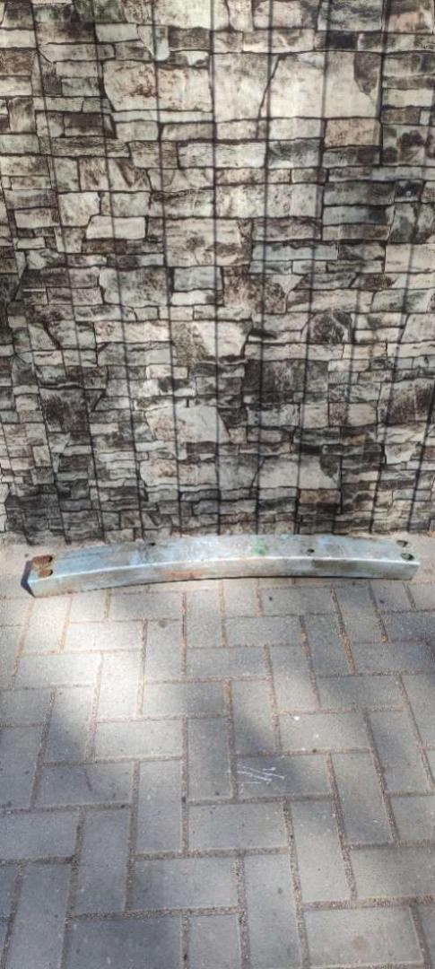 усилитель бампера заднего Nissan Almera N16 2002, 1.5 л., бензин, МКПП, седан - фото №1