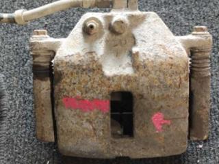 суппорт передний правый Nissan Primera P12 2005, 1.9 л., дизель, МКПП, черный, универсал