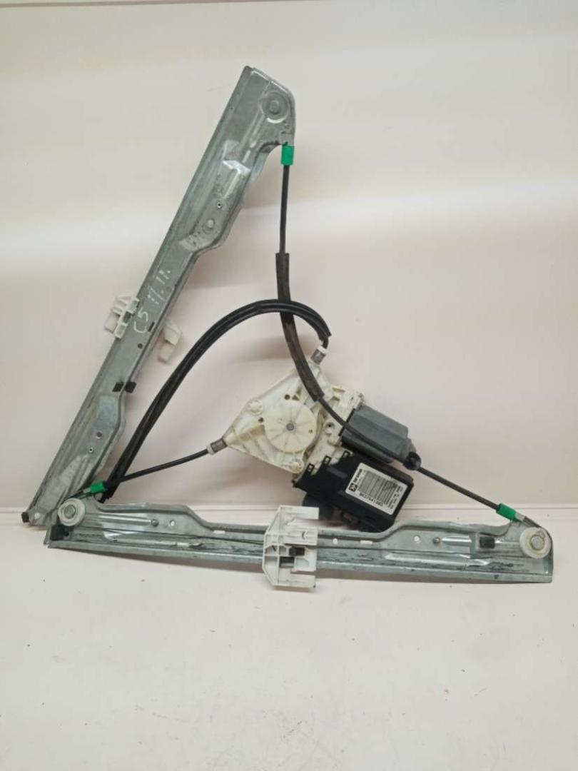 стеклоподъемник электрический передний правый Citroen C5 1 поколение 2001 - фото №1