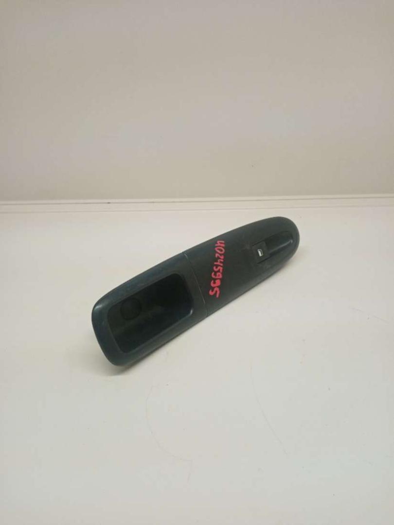 кнопка стеклоподъемника двери Peugeot 406 1 поколение 1999, 1.9 л., универсал - фото №1