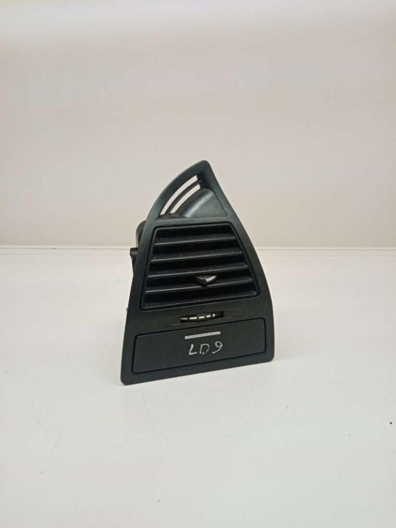 дефлектор обдува салона Citroen C4 1 поколение 2006, 1.6 л., дизель, хетчбэк 5 дв. - фото №1