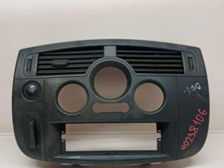 рамка обрамление кулисы Renault Scenic 2 поколение 2006, 1.9 л., хетчбэк 5 дв.