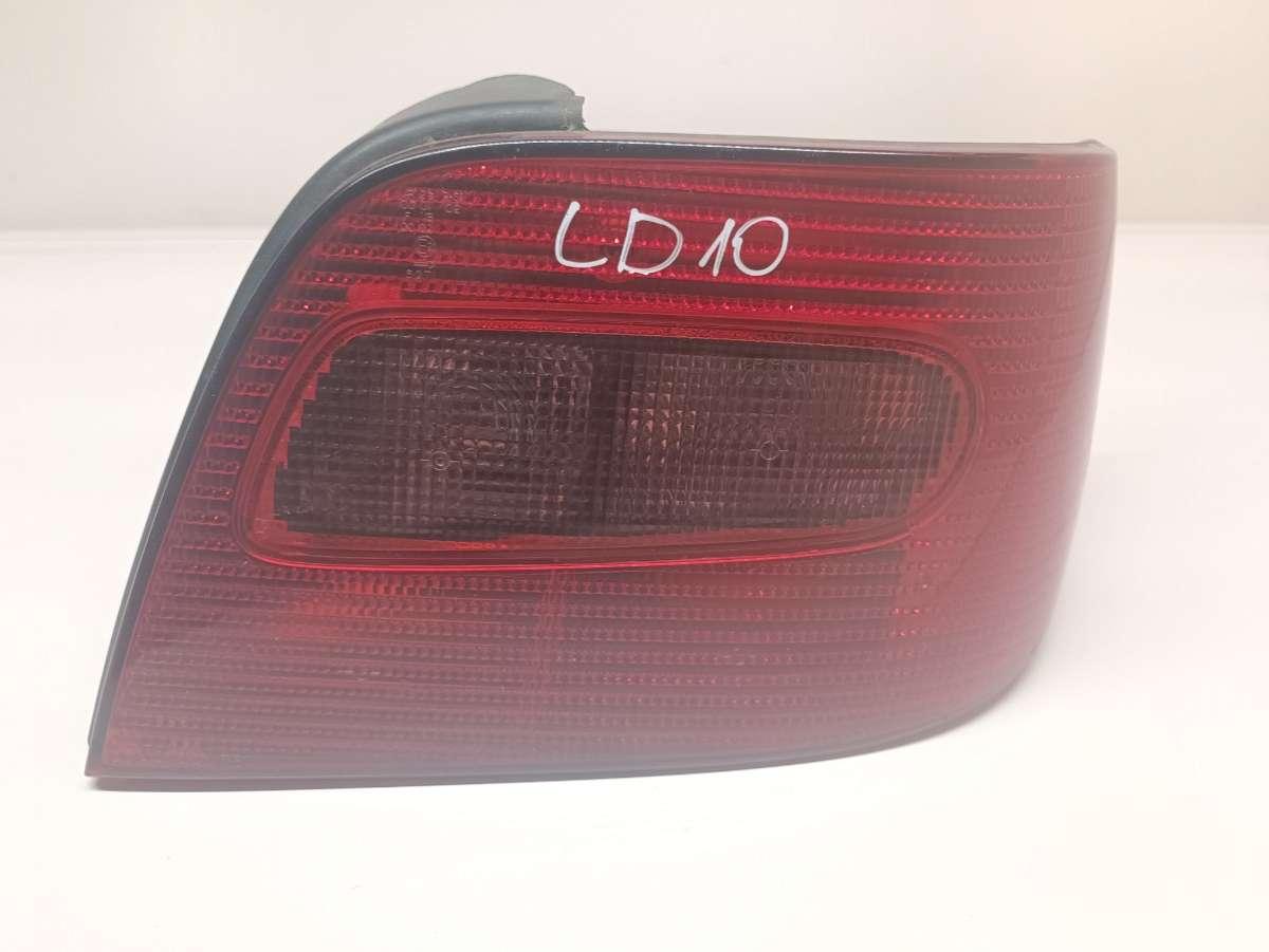 фонарь задний правый Citroen Xsara 1 поколение 2000, 2.0 л. - фото №1