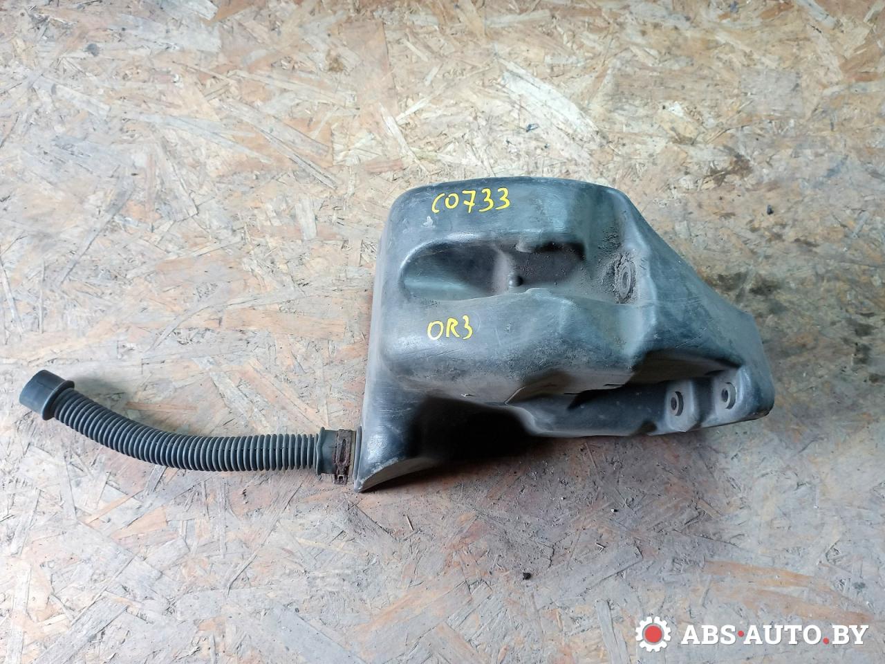 бачок омывателя Chrysler Voyager 4 поколение 2002, 2.5 л., дизель, 04894074AC, 04717973AC - фото №1