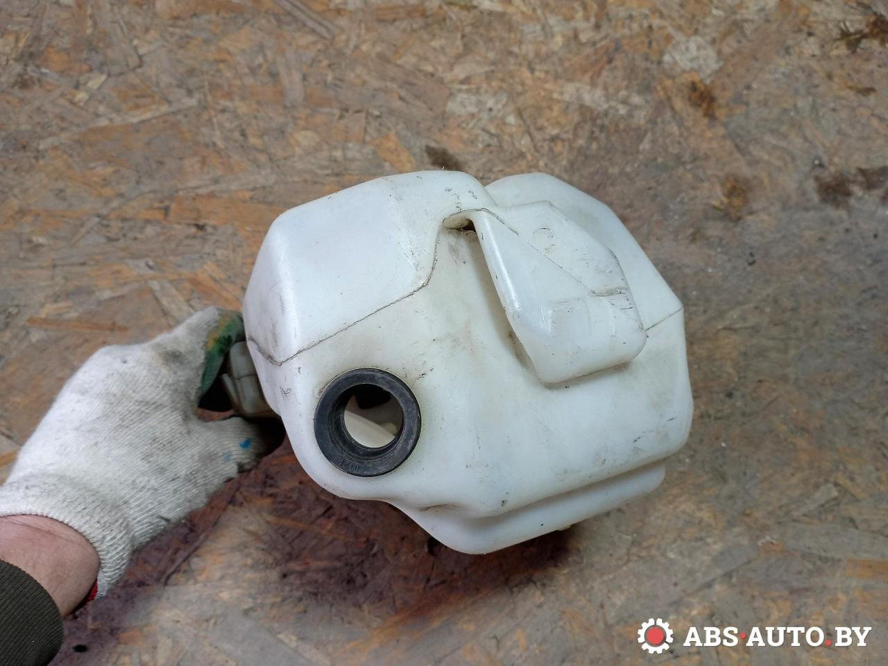 бачок омывателя Renault Megane 2 поколение 2006, 8200104705D - фото №1