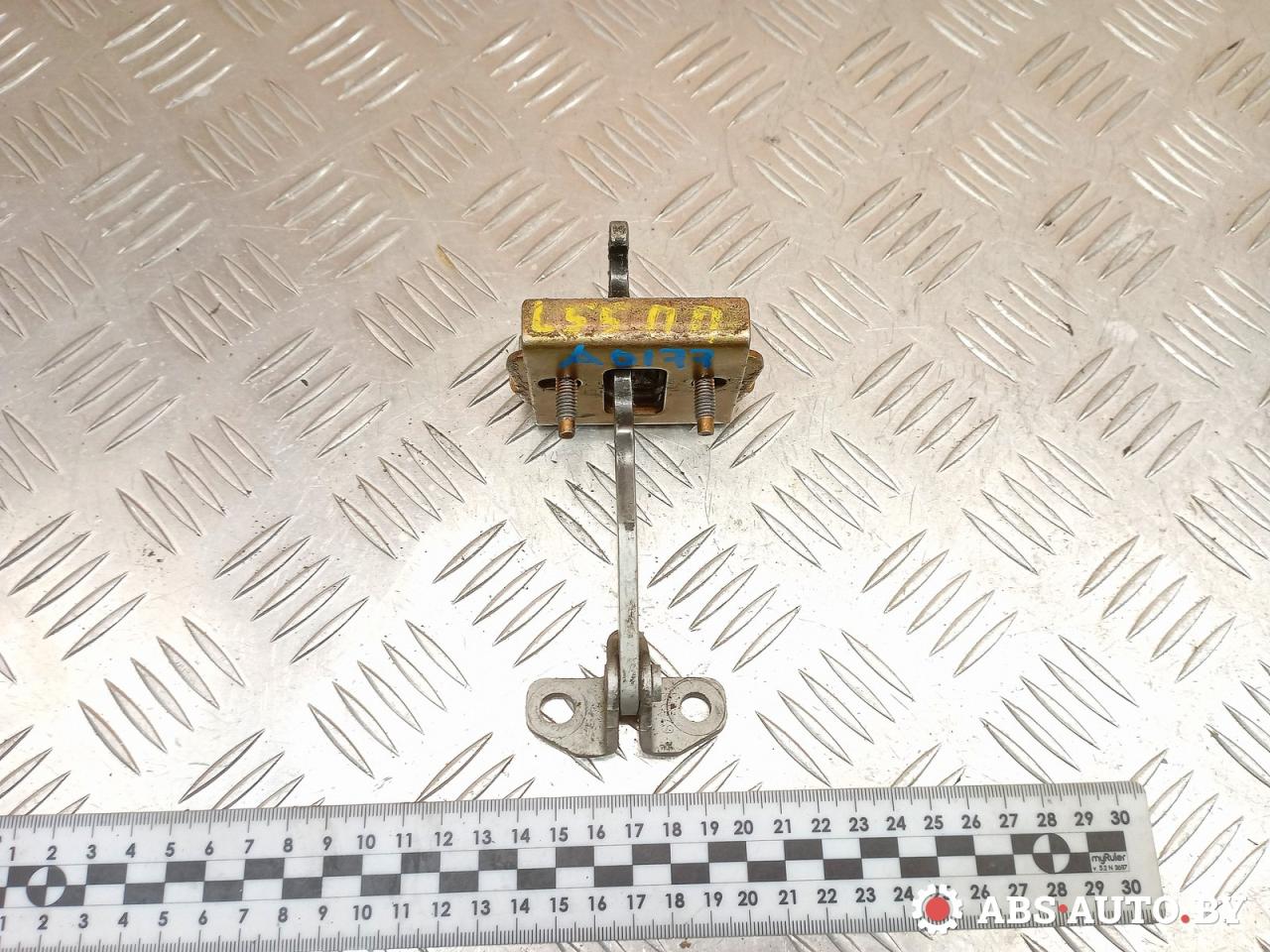 ограничитель открывания двери Peugeot 406 1 поколение 1998, 2.0 л., бензин, МКПП, универсал - фото №1