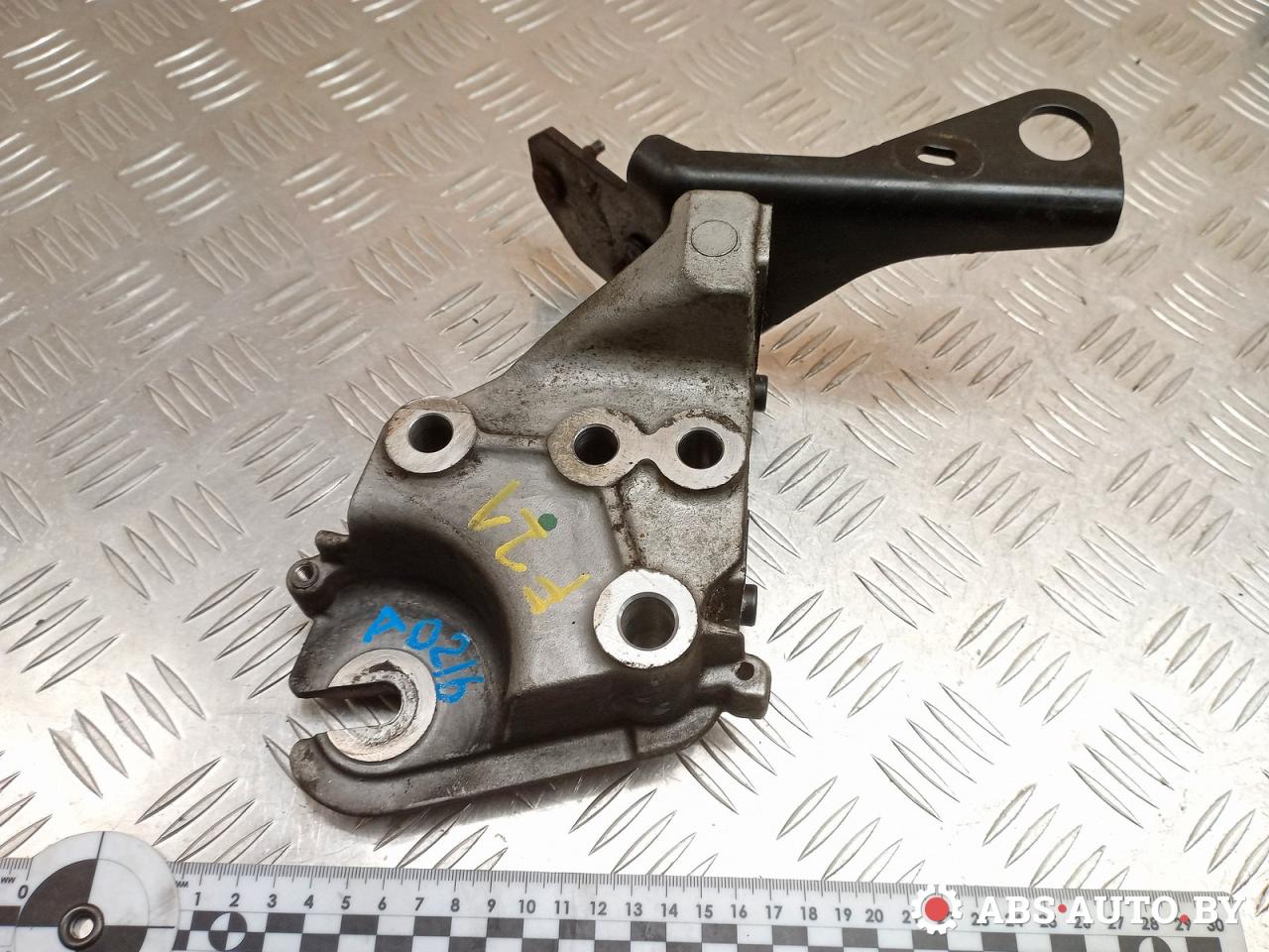 кронштейн двигателя Citroen C5 2 поколение 2009, 2.2 л., дизель, МКПП, универсал, 9654603480 - фото №1