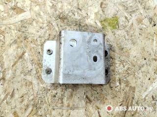 Крепление бампера заднего Toyota RAV4 3 поколение (XA30) [рестайлинг] 2009, 2.2 л., D-4D, дизель, внедорожник 5 дв.