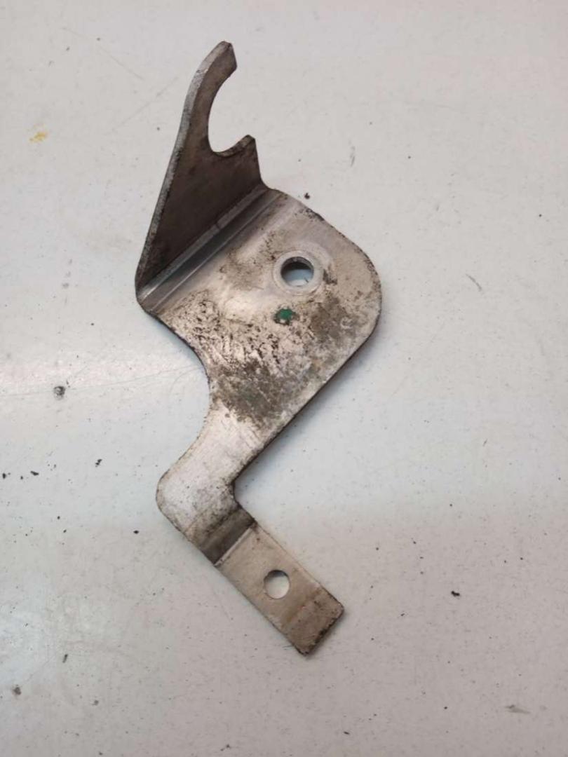 кронштейн переднего бампера Mercedes-Benz S-Класс W221 2006, 3.0 л., дизель, АКПП, седан, A2213271540 - фото №1