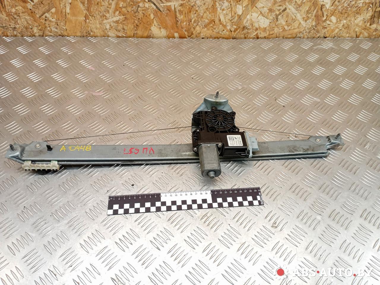 стеклоподъемник электрический передний левый Renault Trafic 3 поколение 2016, 1.6 л., R9M 408, дизель, МКПП, микроавтобус, 807216280R, 93867659, 12800109204E, 128001102E, 9030299C, 19035YY0079 - фото №1