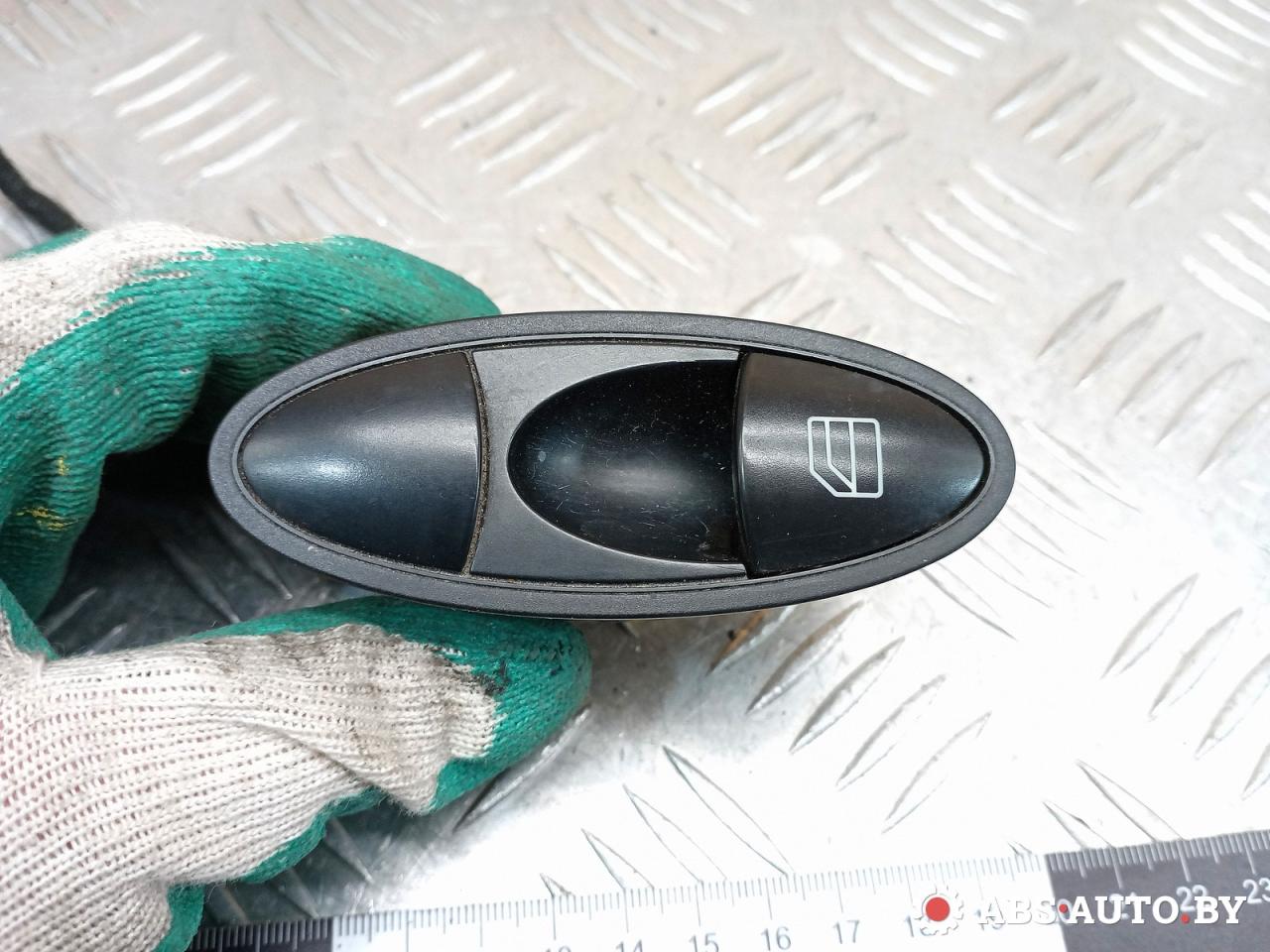кнопка стеклоподъемника двери задней Mercedes-Benz E-Класс W211/S211 2003, 2.2 л., дизель, АКПП, седан, A2118218551 - фото №1